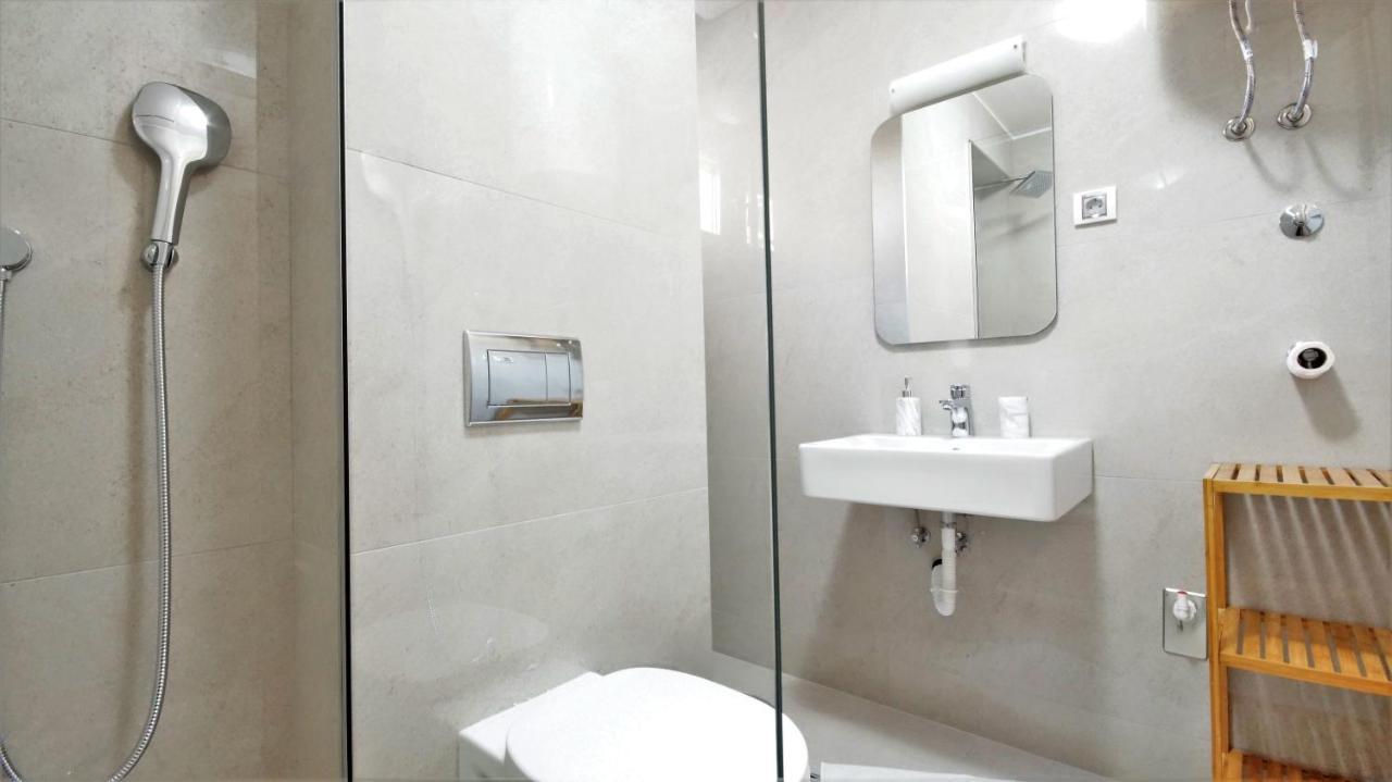 Kala Rooms & Suites 부드바 외부 사진