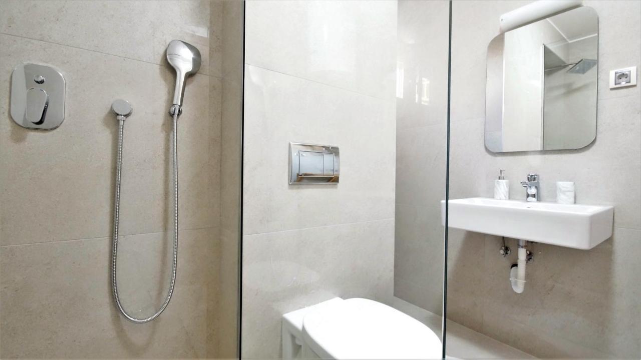 Kala Rooms & Suites 부드바 외부 사진